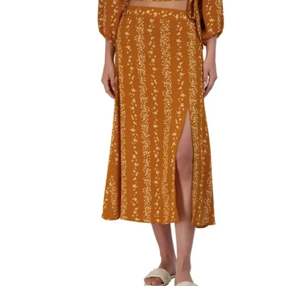 BCBG Paris Women's Orange Crepe Floral Skirt Size S